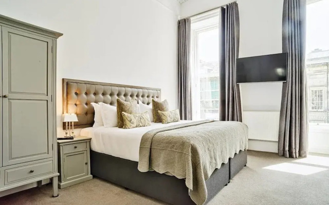 Luxury George Street Apartments: Edinburgh Suite