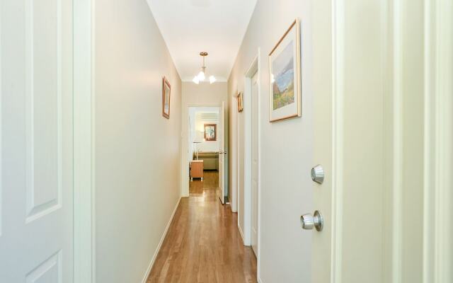 All Seasons' Escape Port Elliot