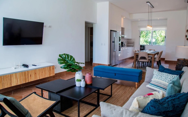 Playa Bonita Apartment at Lake View 32B