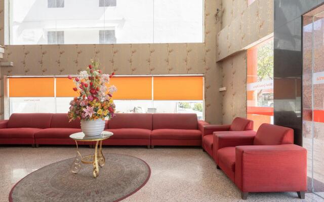 OYO 89978 Hotel Grand Maria