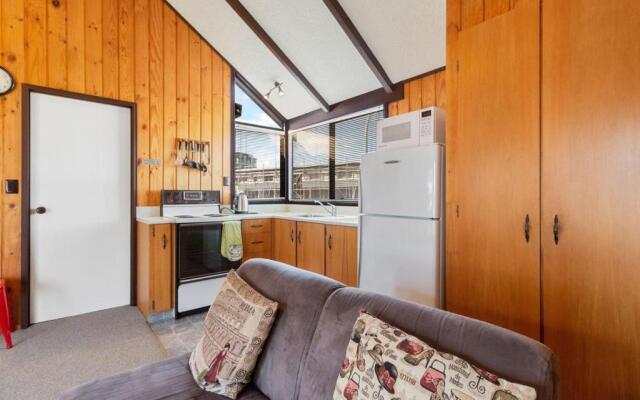 Downtown Mountview - Mt Maunganui Holiday Home