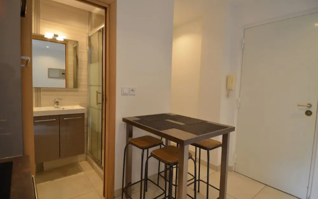 Amazing apartment 4 persons with big Terrace in Carré d'Or district in Nice
