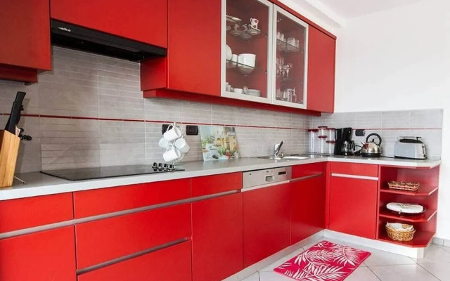 3 Bedroom Italian Lakes Apartment