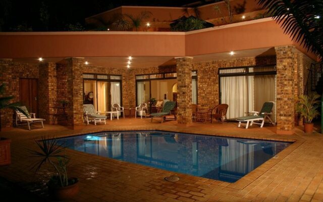 Ibis Lodge