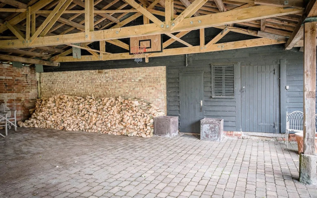 The Hayloft, Clopton