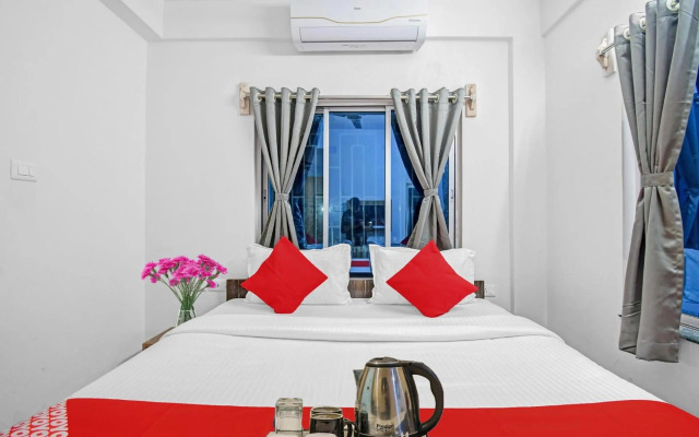 OYO 87562 Amar Raj Vista