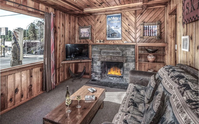 Mechem Dr Apache Village & Cabins by VTrips