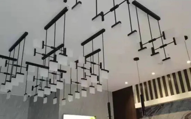 Huaihua Golden Hotel