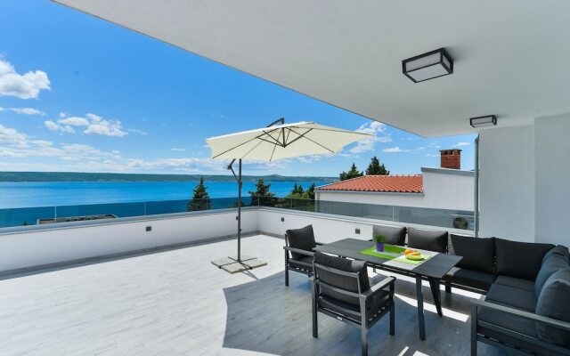 New 2020 Villa Futura With Magnificant Seaview