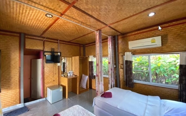 OYO 647 Sudjai Resort