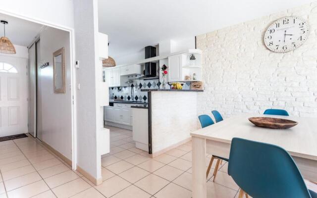 Frenchyhomes☆vacancesbassin☆piscine☆WIFI