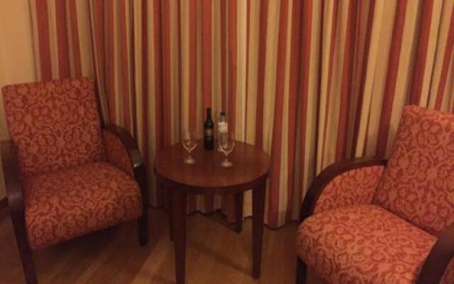 Stay In The Heart Of Lisbon Altis Suites