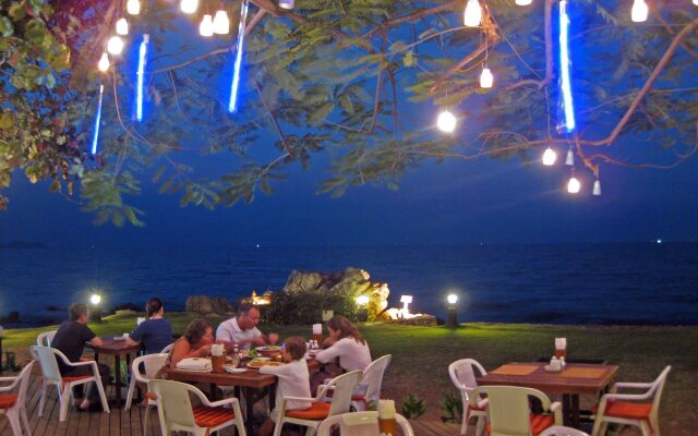 Sunset Village Beach Resort