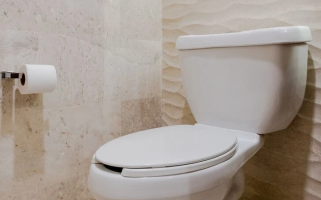 Location - 2 bdr - Rooftop Pool w Sea View - C306