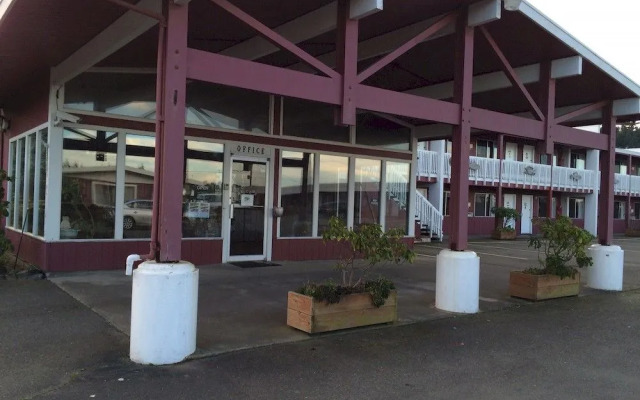 Captain John's Motel