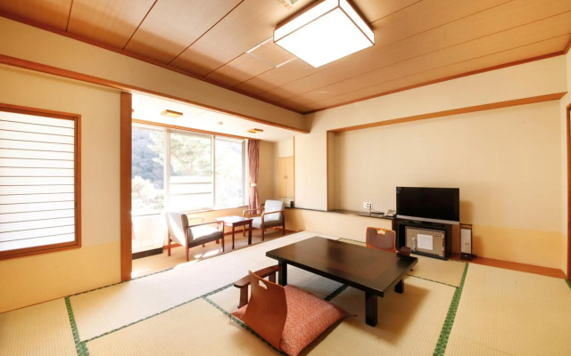 Shimobe Hotel
