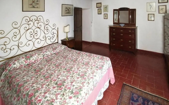 Charming House in Tuscany With Pool & Views