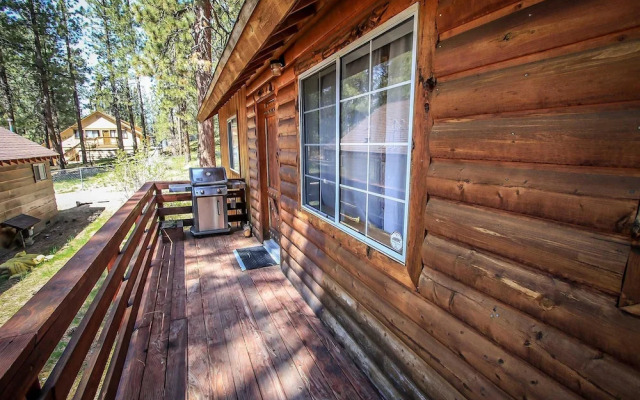 Forest Treehouse 1473 by RedAwning