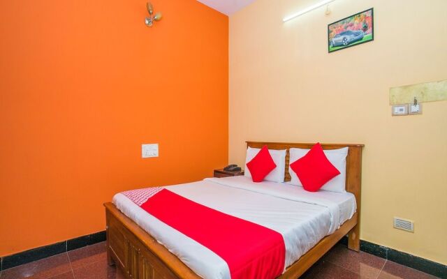 OYO 16896 Priyanka Residency