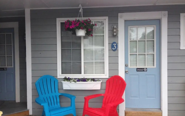 Sandcastle Inn & Motel