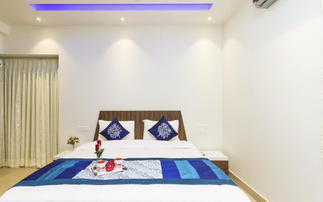 OYO 2132 Apartment Aditya Residency