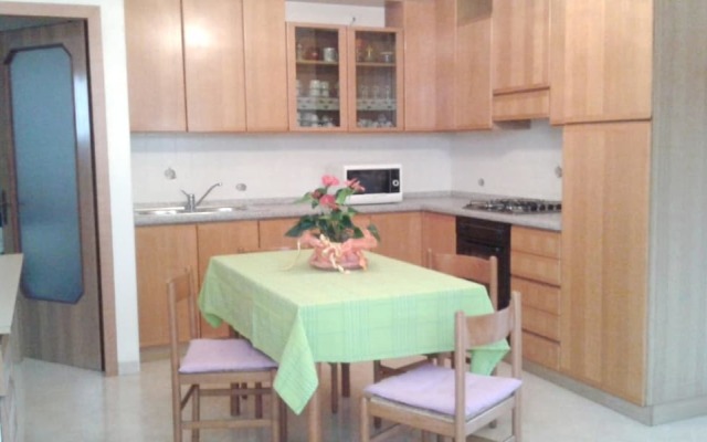 Apartment With one Bedroom in Mira, With Wifi - 40 km From the Beach