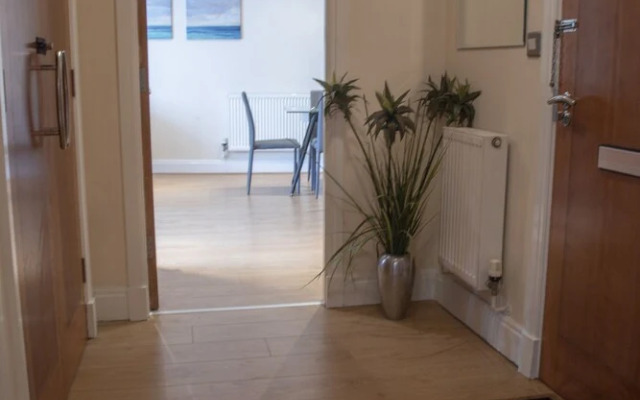 Karah Suites - Motorpoint Arena