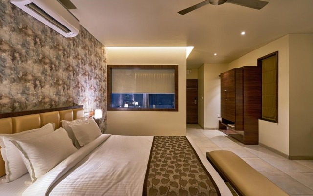 Hotel Shlok (Pure Veg), Kolhapur