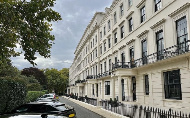 Hyde Park Gardens - 2 Bedroom Apartment