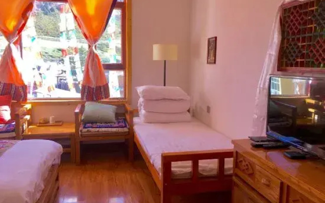 Mysterious Langmusi Hostel