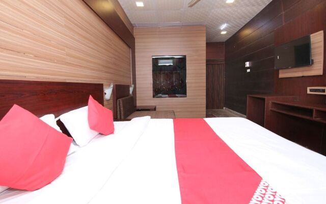 Collection O 29245 Hotel E Square