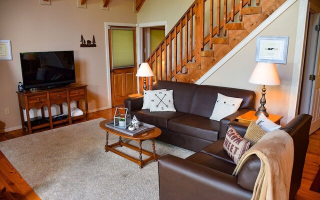 MOUNTAIN SHADOWS - 3 Br Cabin