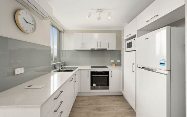 Sandpiper Apartments