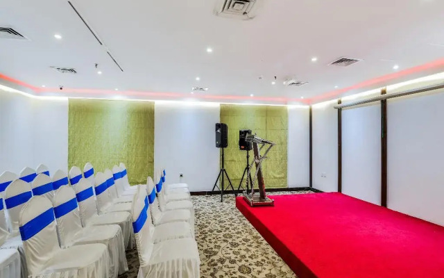 OYO 132 Ruwi Hotel Apartments