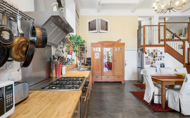 NOLA, 2BDR Windsor Apartment