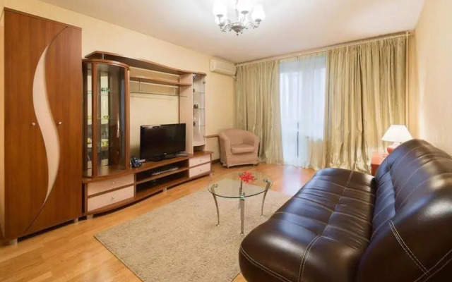 LikeHome Apartments Polyanka