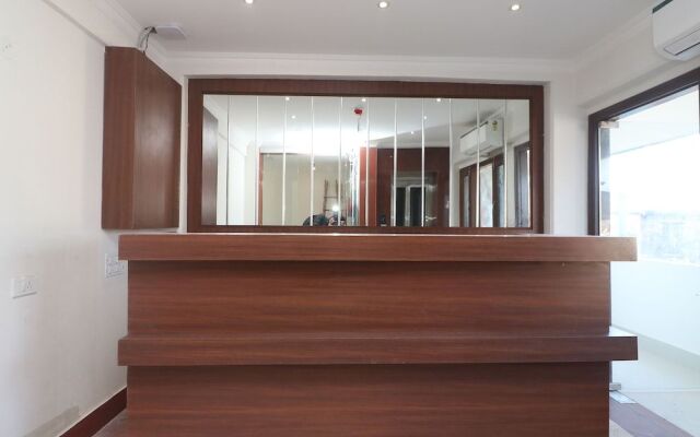 OYO Flagship 74174 Hotel Central Plaza