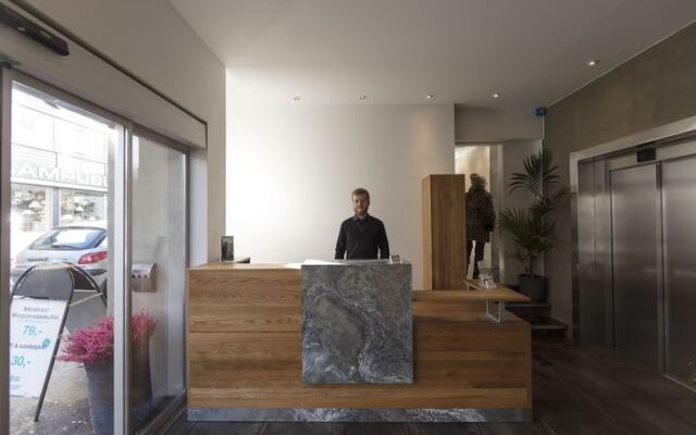 62N Hotel