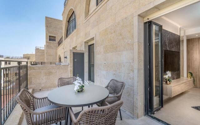 Next the Old City - 5 stars apartment - David village