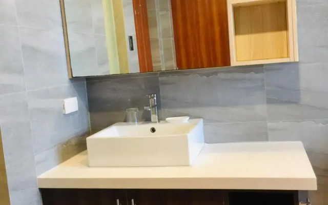 Staycation 1BR Servce Aprtmnt 2px allows 5px 23011