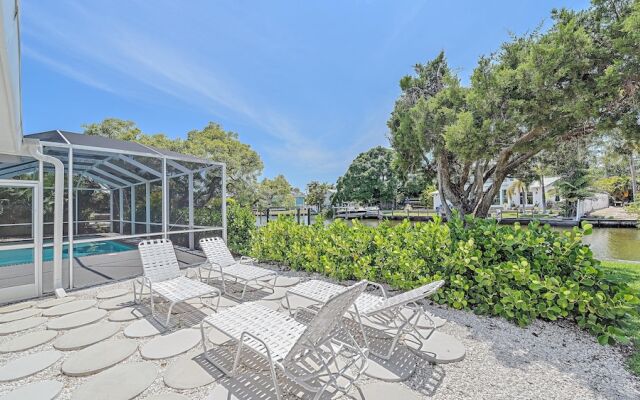 The Windward House 3 Bedroom Home by RedAwning