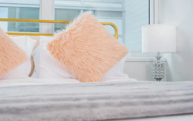 Silverstone Downtown Long-Term stay