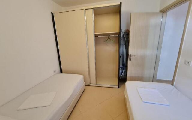 Meltin apartments