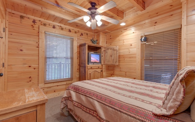 Destinys Lodge by Vtrips