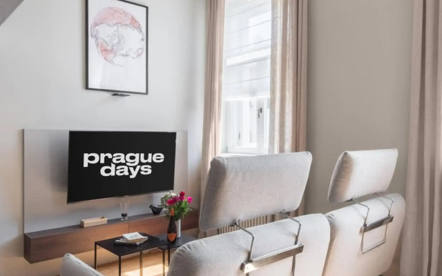 Open-plan Flat in Vinohrady by Prague Days