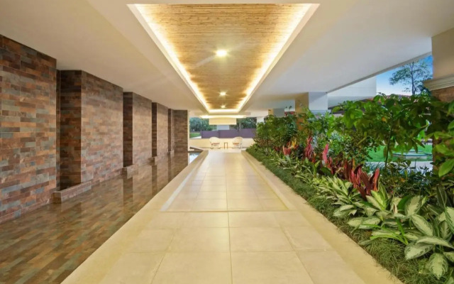 Upscale 2bdr with Jacuzzi - Beach - Fast wifi - Gym