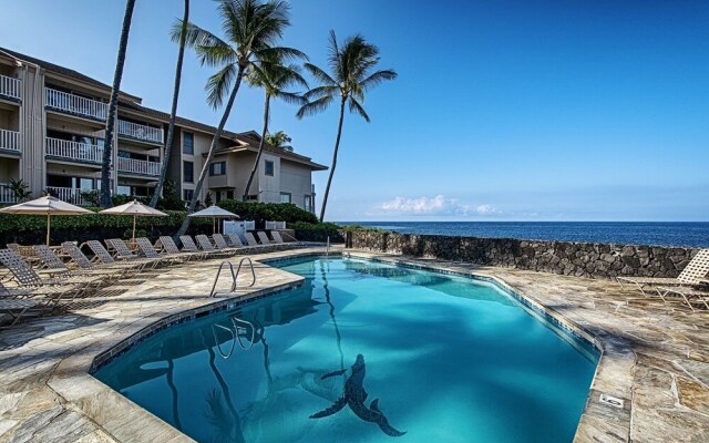 Hale Alaula (Sea Village 1105) by RedAwning