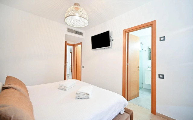 Stunning 4BR in Neve Tsedek by HolyGuest