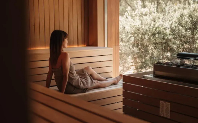 Luna Minoica Suites and Apartments