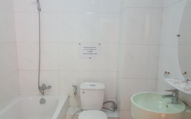 Mya Nanda Hotel